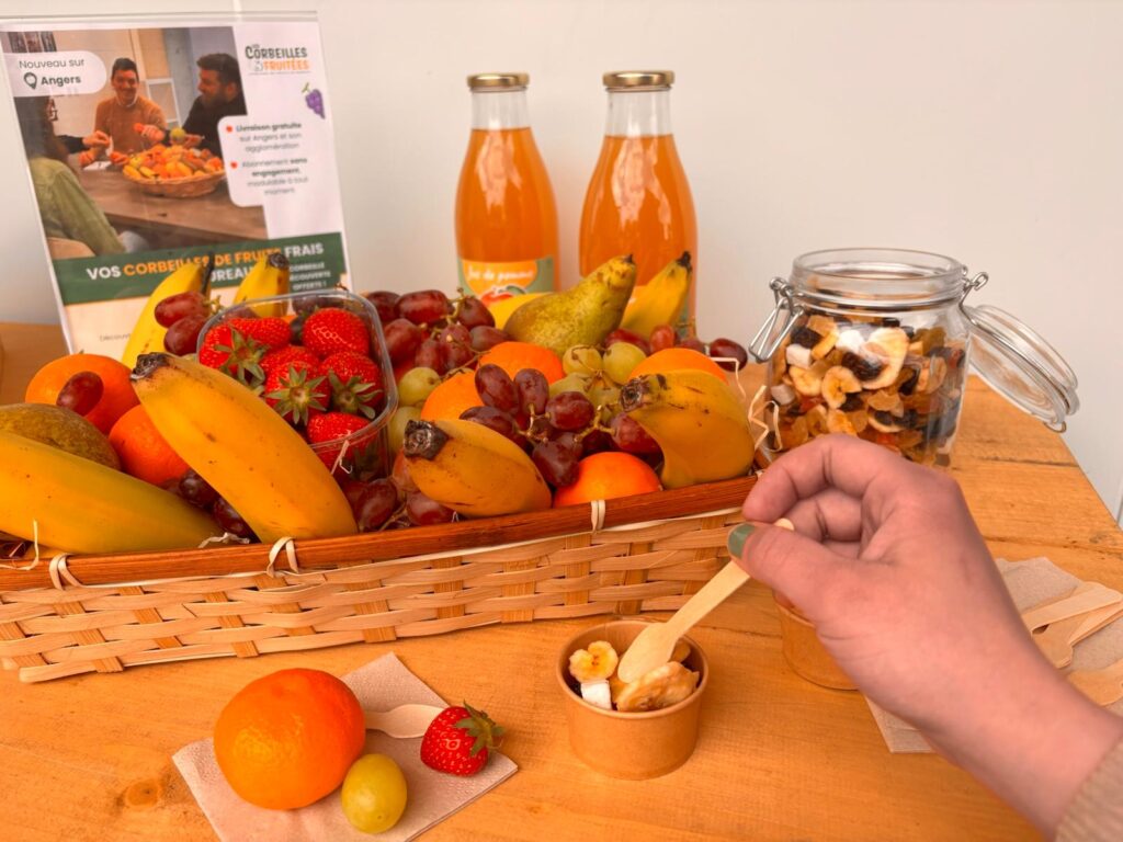 Corbeilles et jus de fruits pour améliorer la qvct